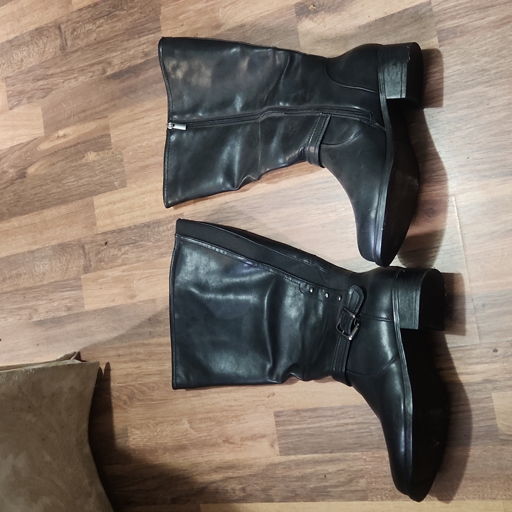 Super wide calf black leather boots